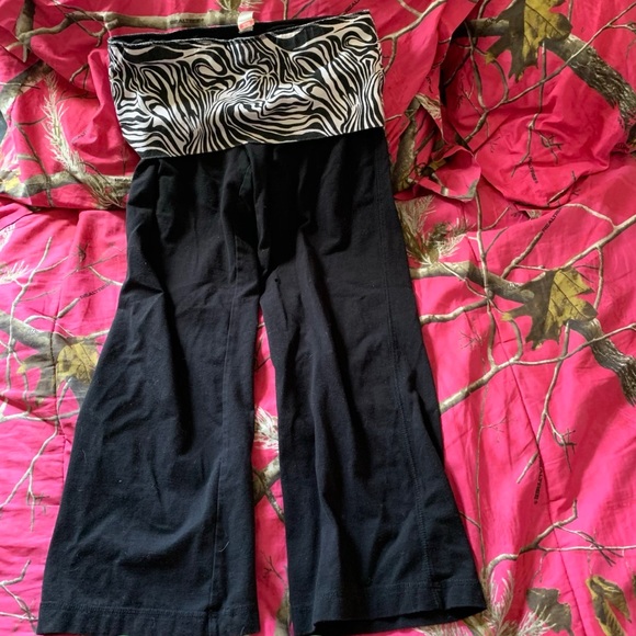Zebra Print Capris Pants